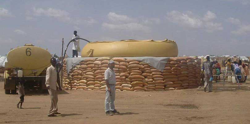 Onion Tank with Circular Plinth