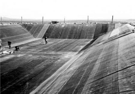 Ranch reservoir Lining project, Kenya, 1970